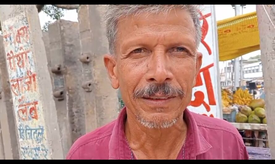 प्रधान पति अनिल कुमार मौर्य द्वारा तालाब की जमीन पर अवैध निर्माण, कराया जा रहा है