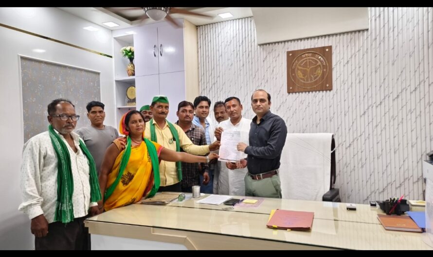किसान यूनियन आराज नैतिक के मंडल अध्यक्ष बबलू दुबे व प्रदेश सचिव महताब आलम ने किसानों